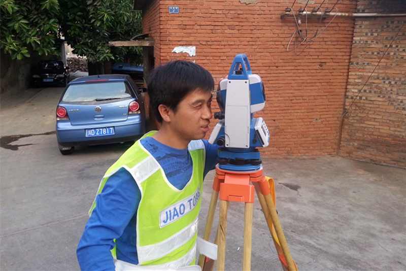 8全站儀地下管線測(cè)量.jpg